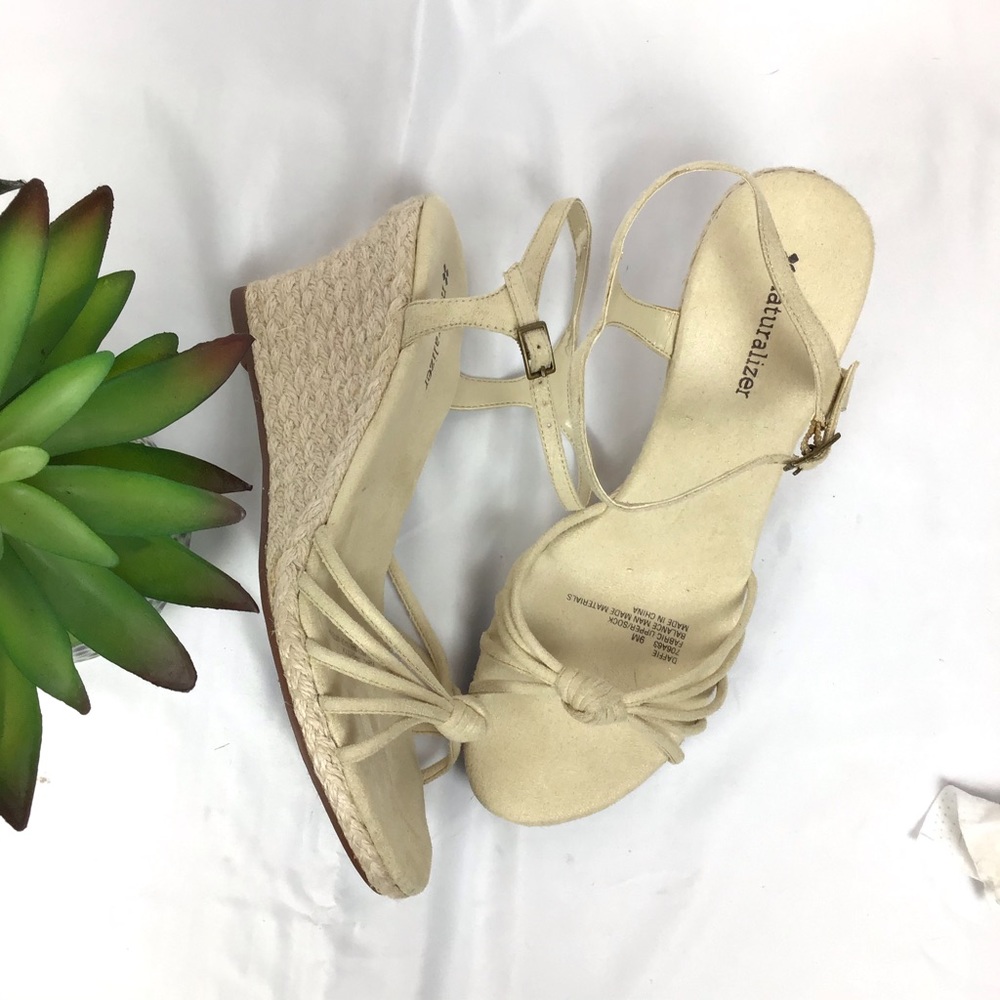 Naturalizer Wedge Sandals Daffie Model